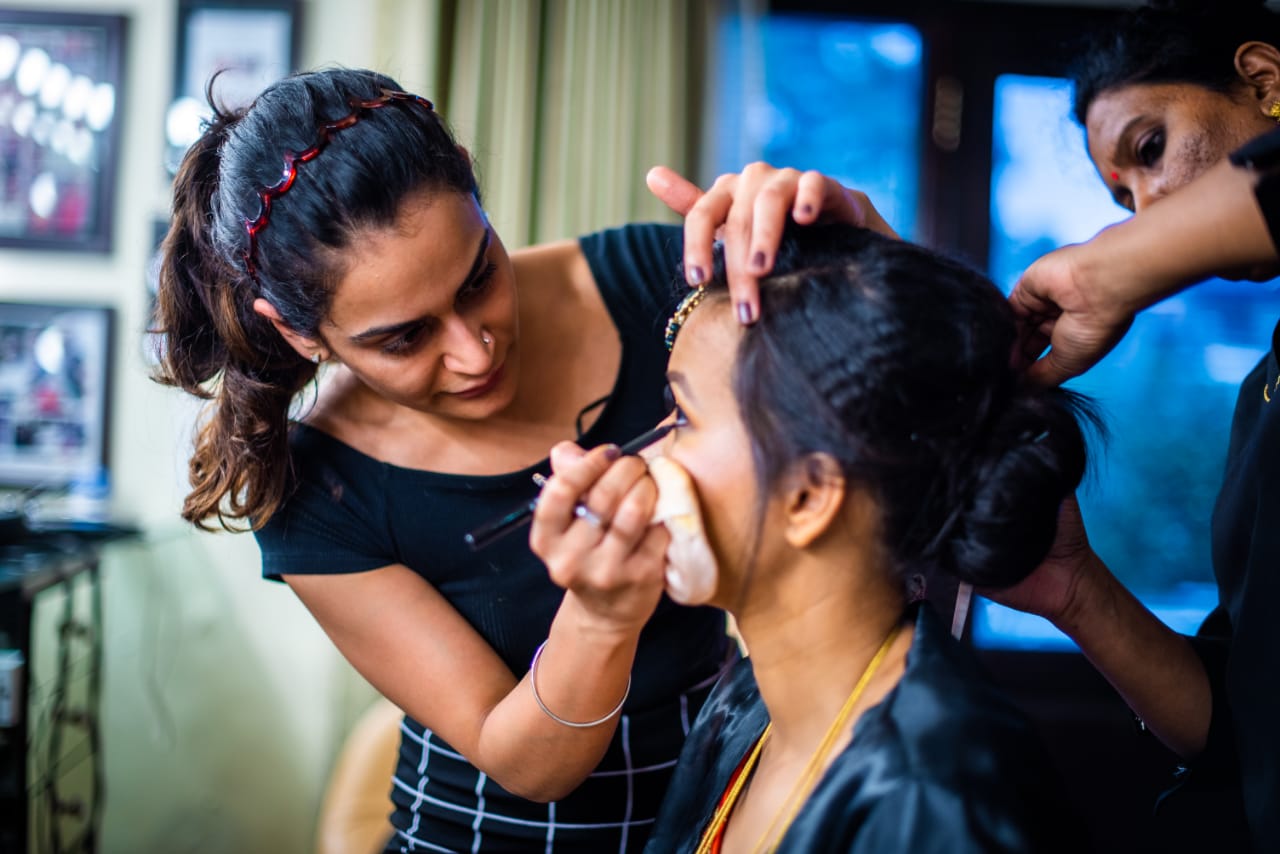 Why Choosing a Dallas bridal glam team for Luxury Bridal Transformations