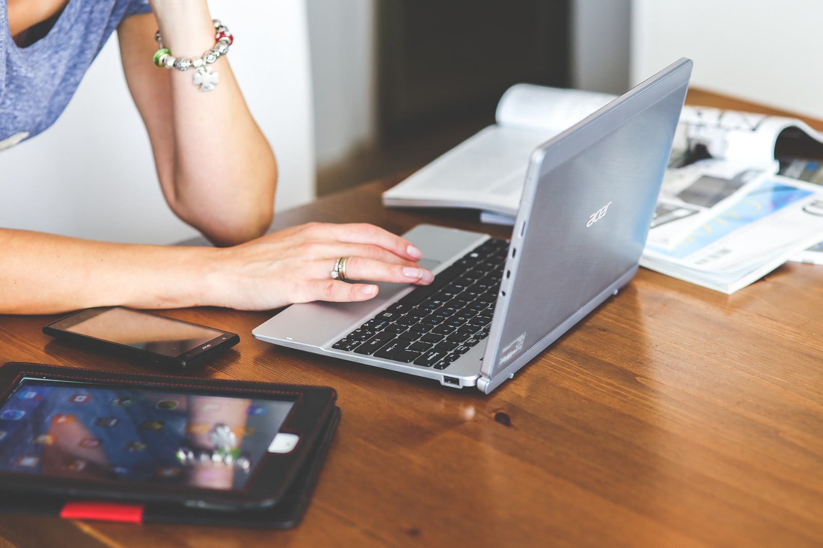 Compare business mobile deals UK for Reliable Business Connectivity